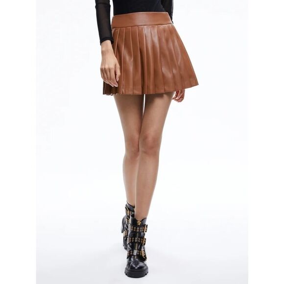 Alice + Olivia Pura Vegan Leather Pleated Skort Brown 0 - Picture 1 of 6